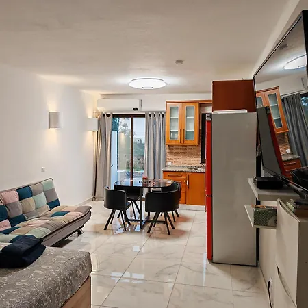 Pateo - Piscina, Churrasqueira E Vista Jardim * Αλμπουφέιρα